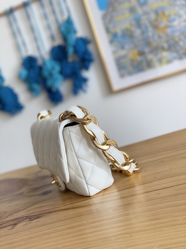 CL SMALL FLAP BAG