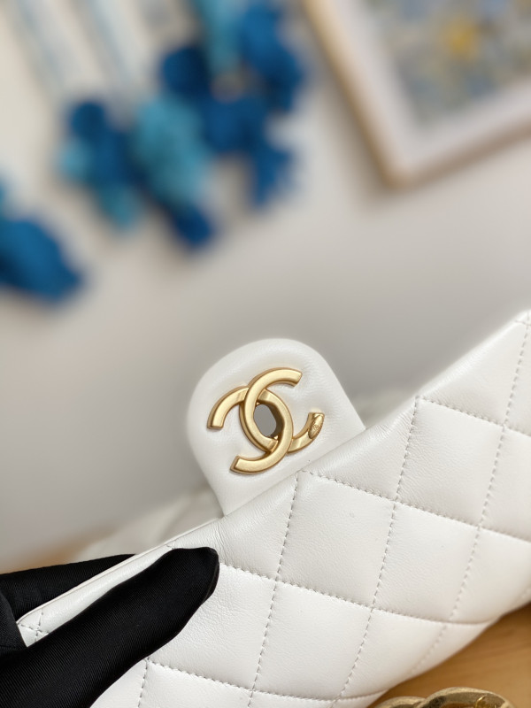 CL SMALL FLAP BAG