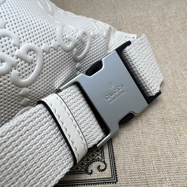 G*u*i gg embossed belt bag