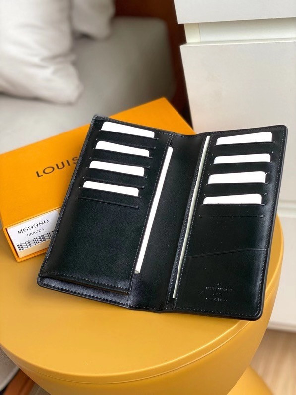 l**is V*t*n brazza wallet