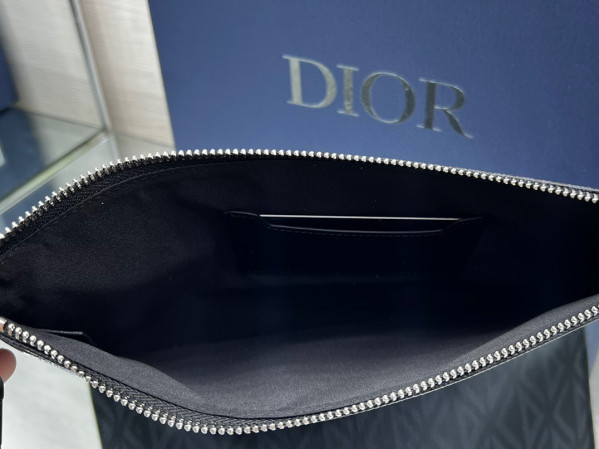 D*or pouch