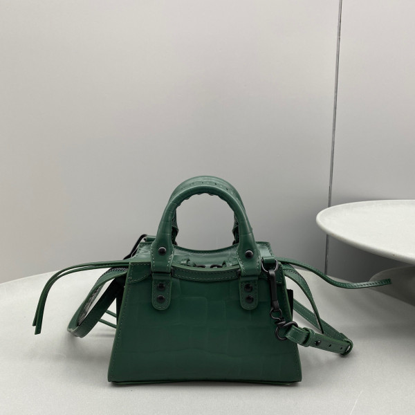 Ba*len*cia*ga neo classic nano top handle bag