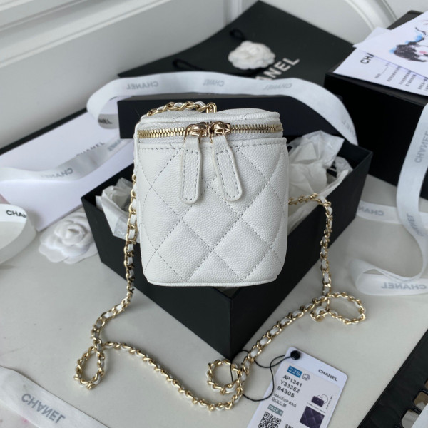 CL SMALL VANITY WITH CLASSIC CHAIN