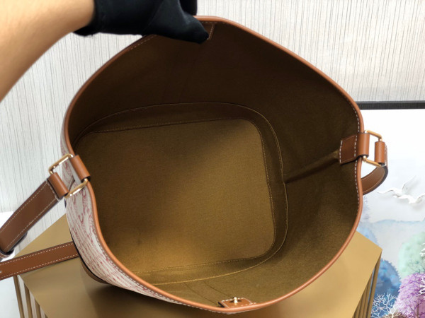 Ce**e medium bucket