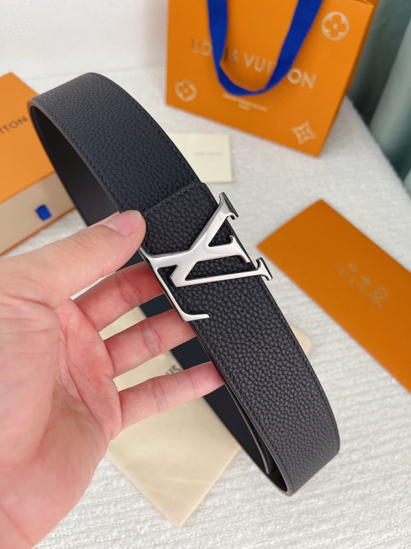 l**is V*t*n belt