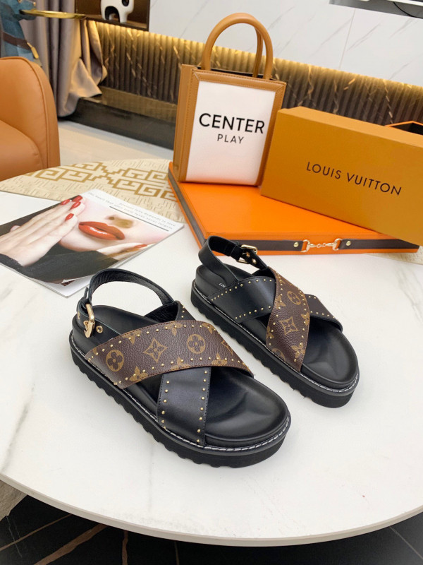 l**is V*t*n women"s paseo flat comfort sandal