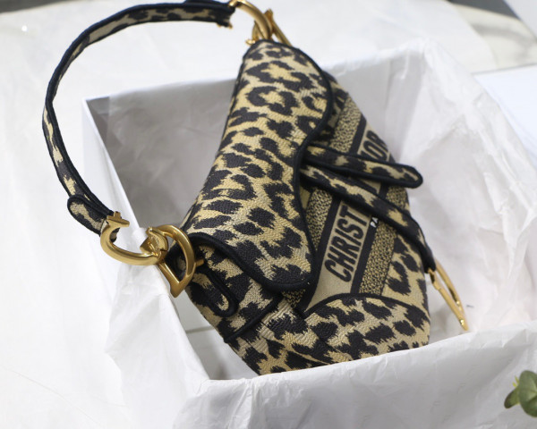 D*or saddle bag