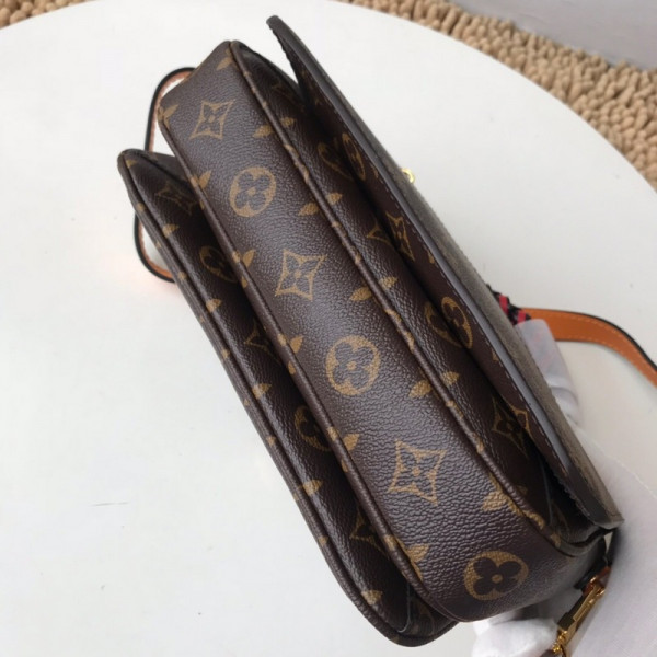 l**is V*t*n pochette metis