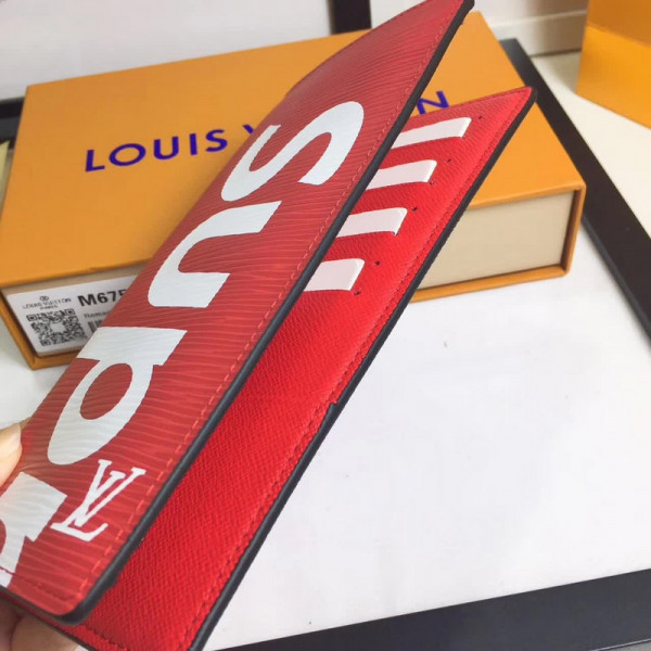 l**is v*t*n S*p*e wallet