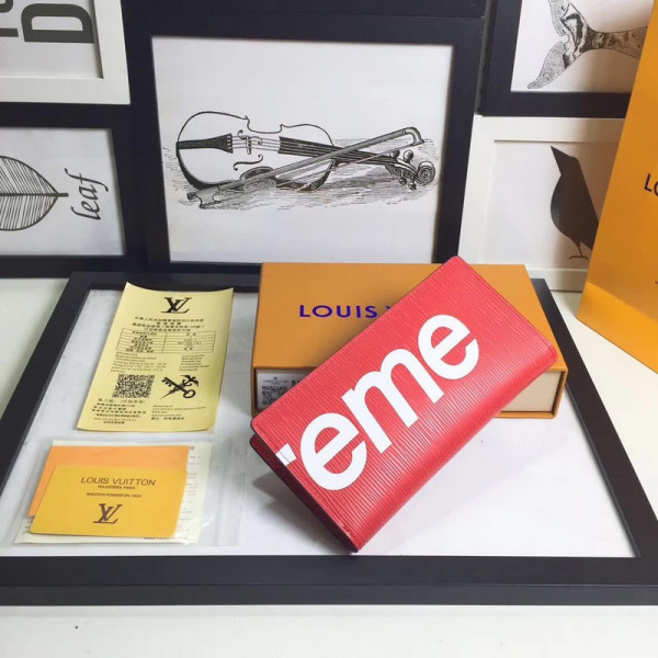 l**is v*t*n S*p*e wallet