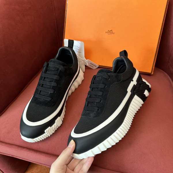 H**mes sneaker