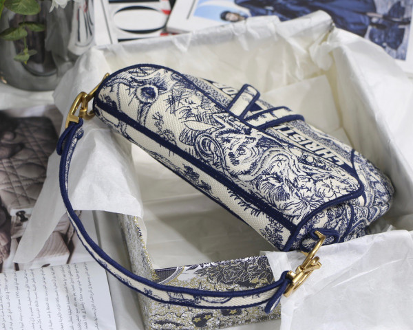 D*or saddle bag