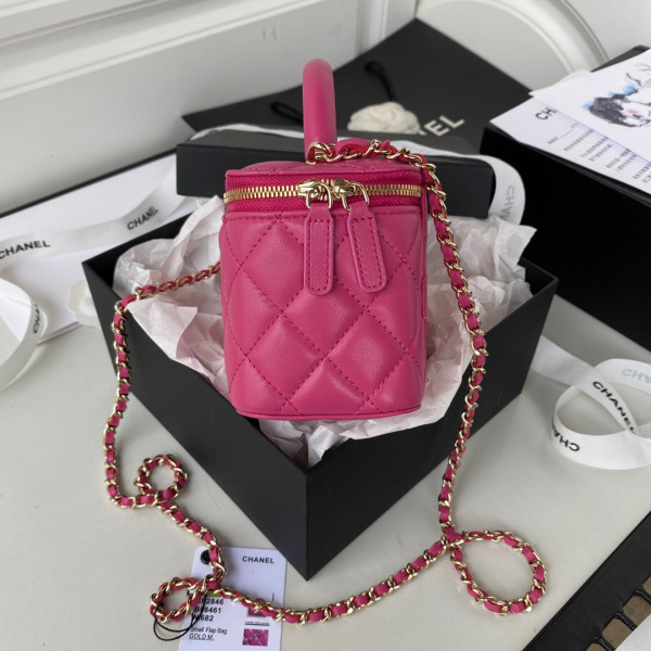 CL VANITY WITH CHAIN