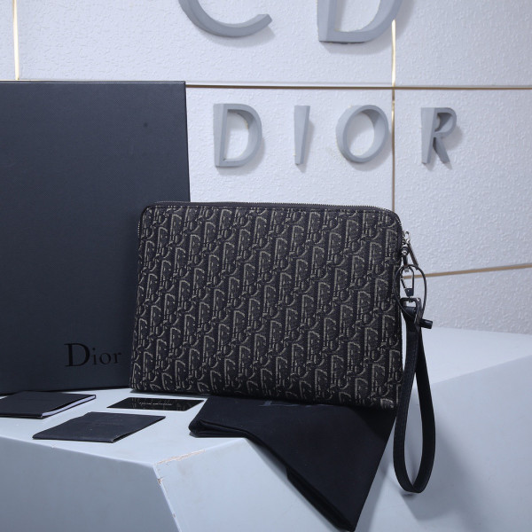 D*or pouch