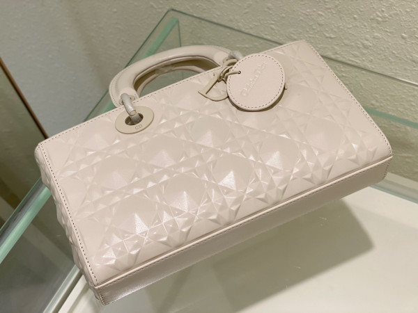 D*or lady d-joy bag