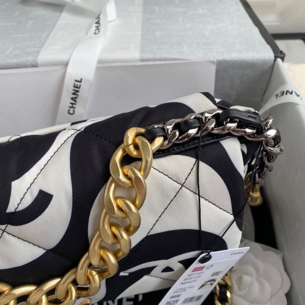 CL 19 FLAP BAG