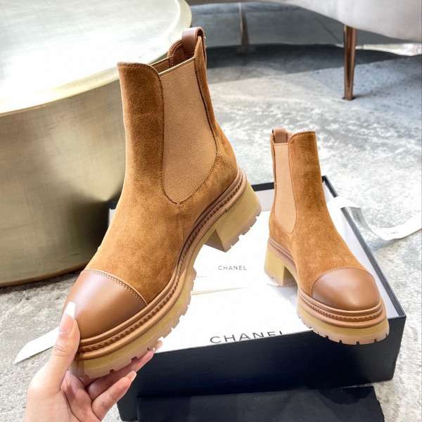 CL ANKLE BOOTS