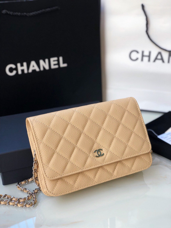 CL CHAIN WALLET CAVIAR