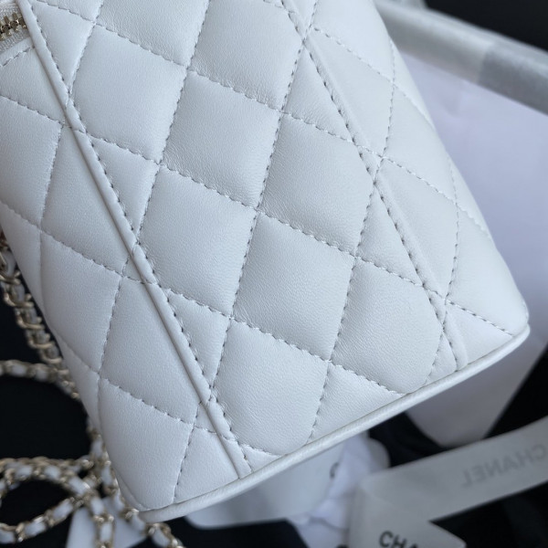 CL VANITY CASE