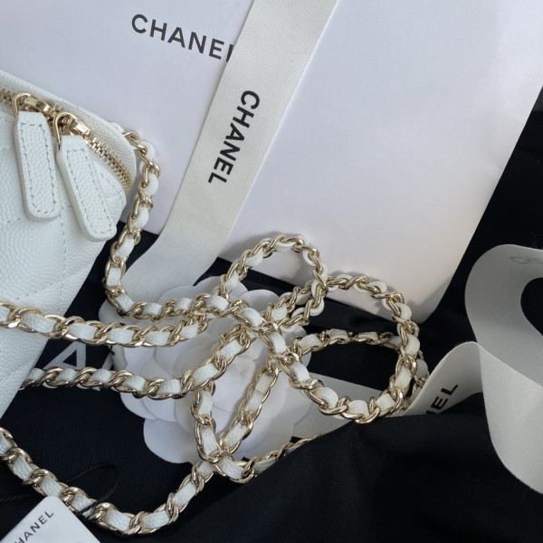 CL VANITY CASE