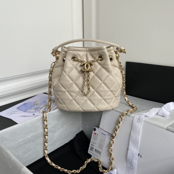 CL BUCKET BAG