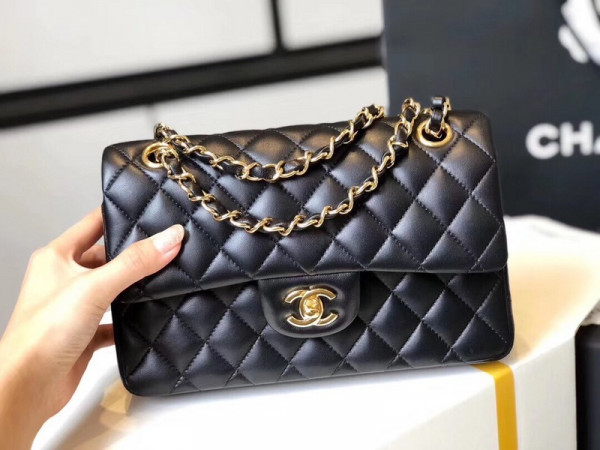 CL FLAP BAG 23CM