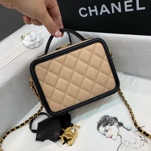 CL VANITY CASE