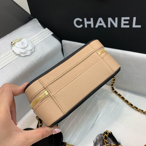 CL VANITY CASE