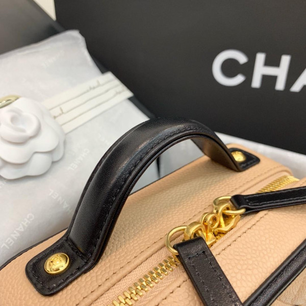 CL VANITY CASE