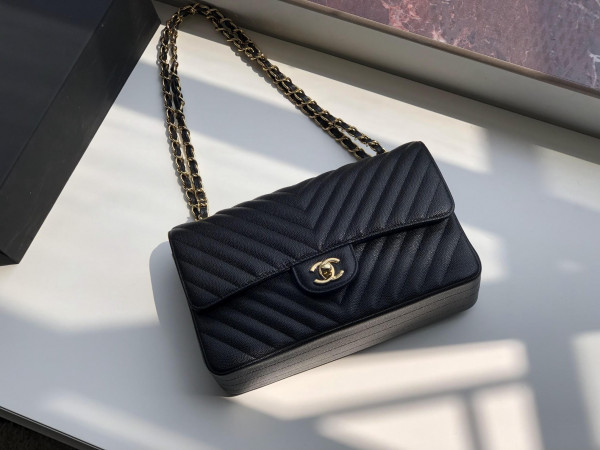 CL FLAP BAG CAVIAR 25.5cm