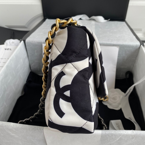 CL 19 FLAP BAG