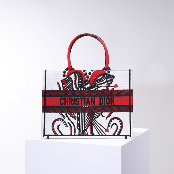 medium D*or book tote