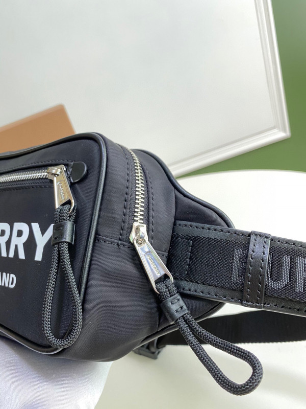 B**rry bum bag