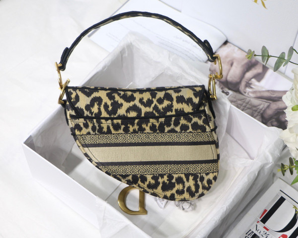 D*or saddle bag