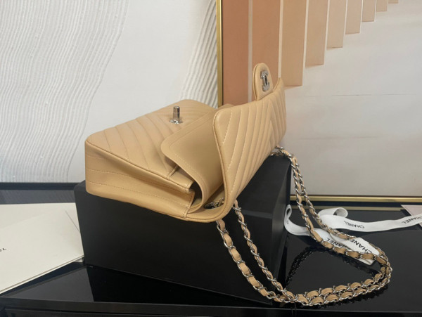 CL FLAP BAG
