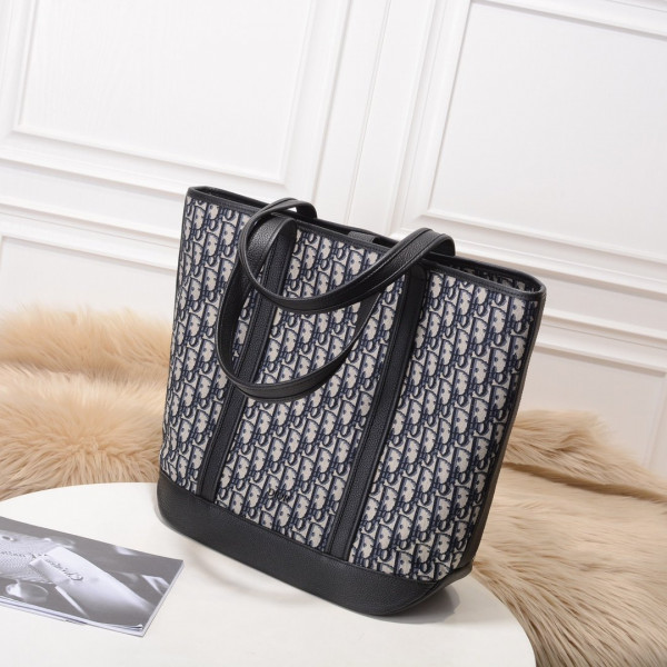 D*or tote bag