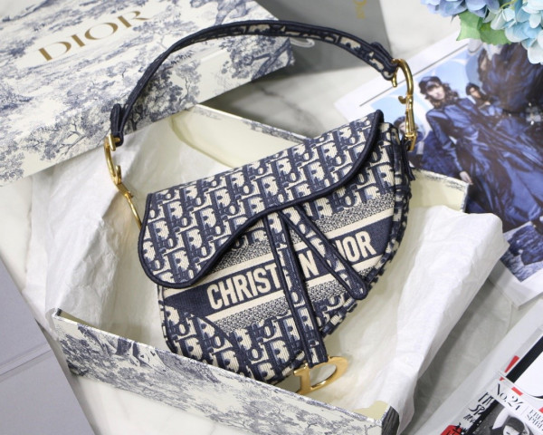 D*or saddle bag