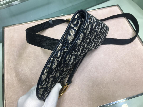 D*or saddle bag