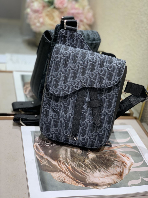 D*or saddle pouch