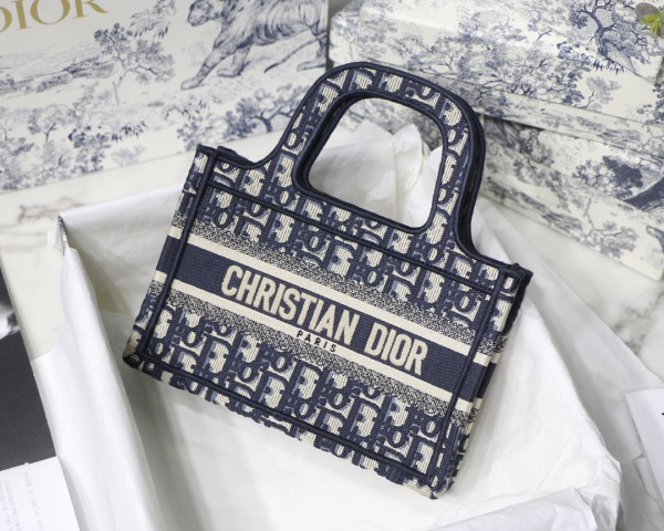mini D*or book tote