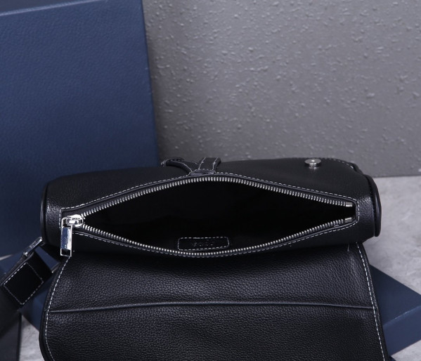 D*or saddle bag