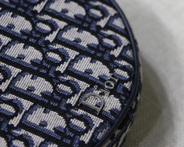 D*or oblique round bag