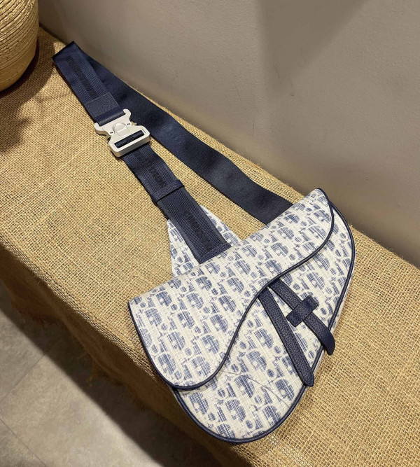 D*or saddle bag