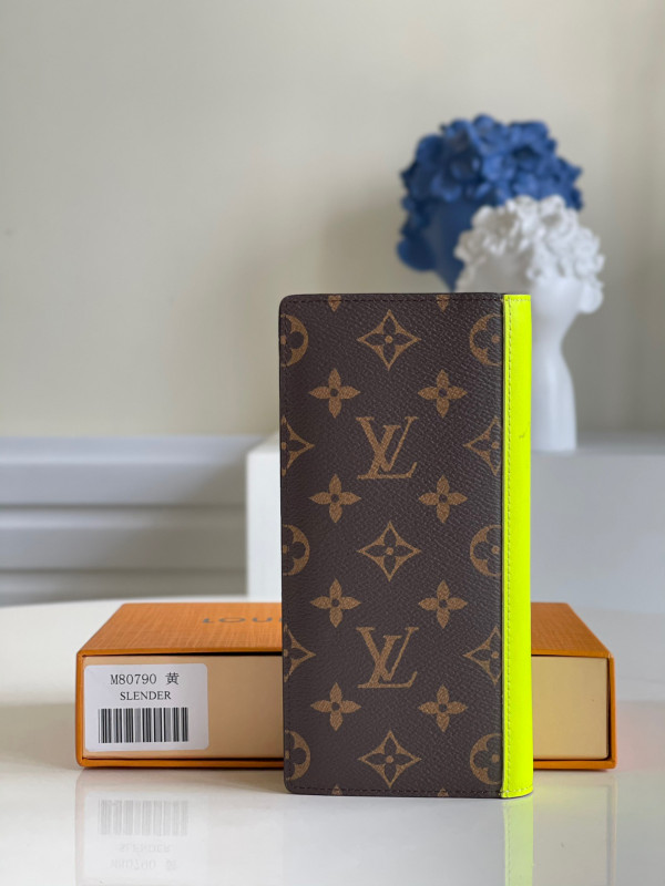 l**is V*t*n brazza wallet