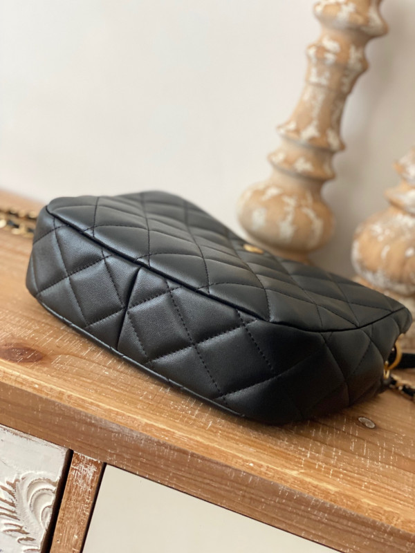 CL HOBO HANDBAG