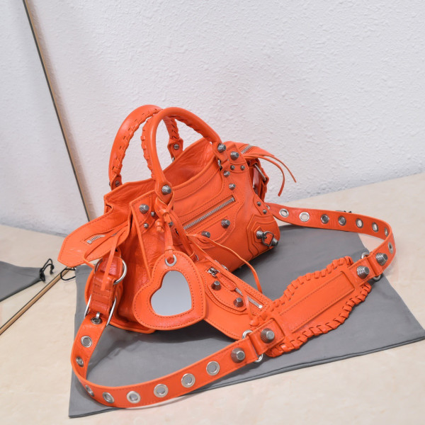 Ba*len*cia*ga neo cagole xs handbag