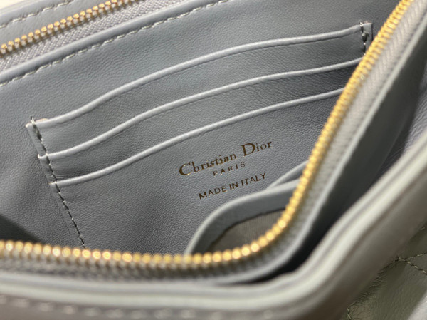 D*or caro zipped pouch with chain