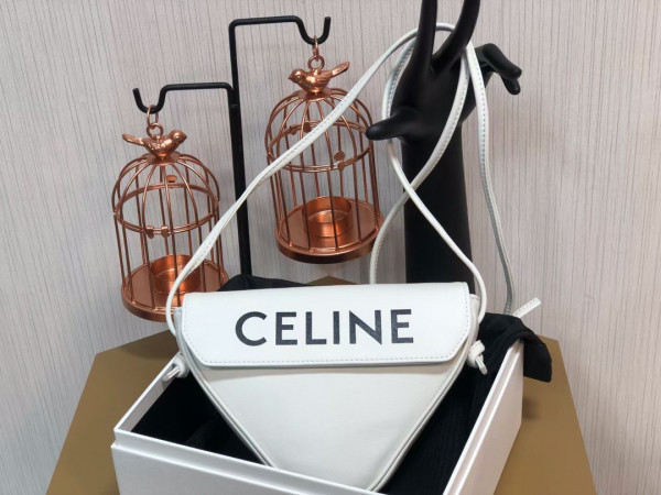 Ce**e triangle bag