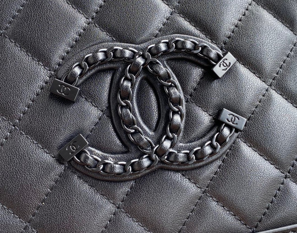 CL VANITY CASE