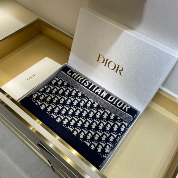 D*or scarf